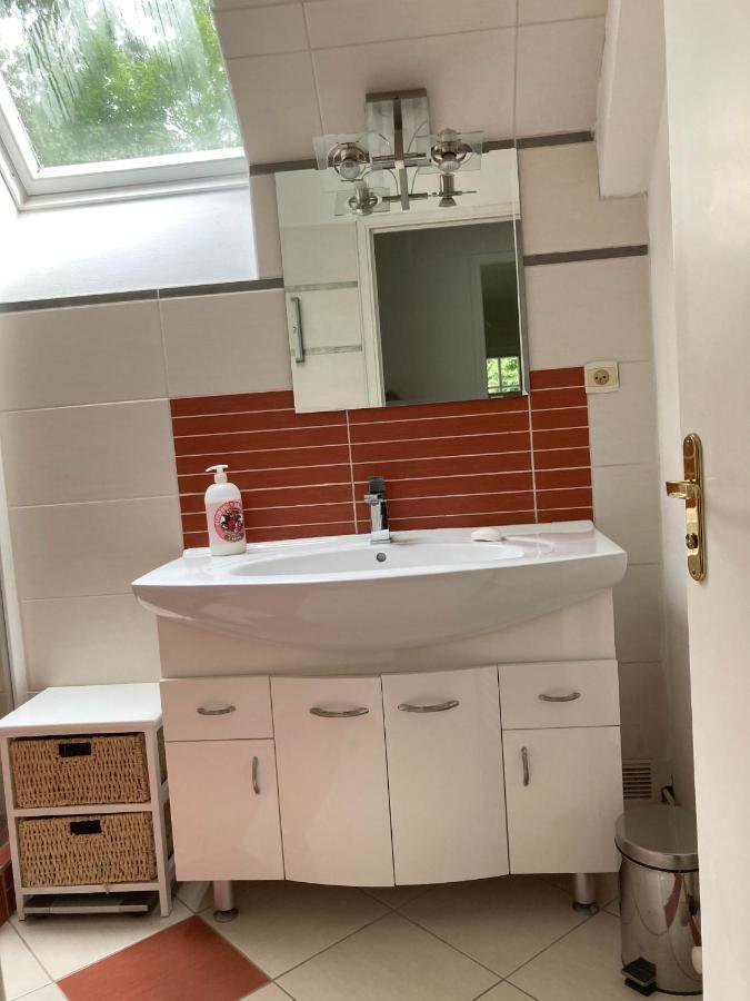 Le Bois Des Sources Apartamento Saint-Marcel  Exterior foto